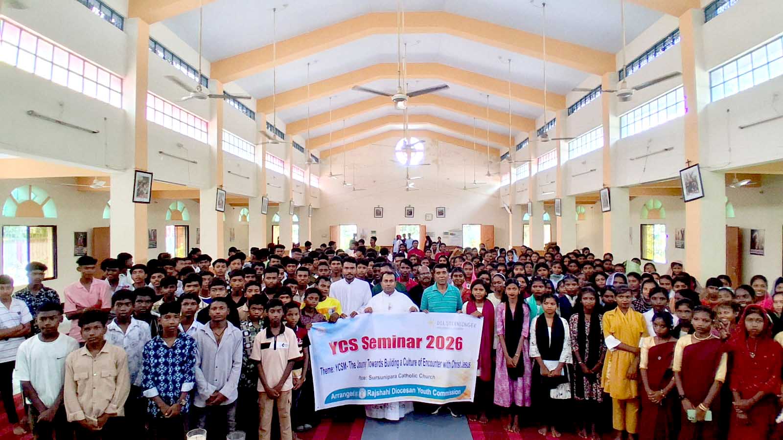 প্রভুনিবেদন ধর্মপল্লী সুরশুনিপাড়ায় অনুষ্ঠিত হলো YCS সেমিনার ২০২৬
